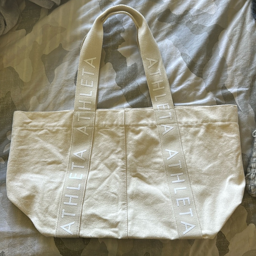 Athleta Cavas Tote